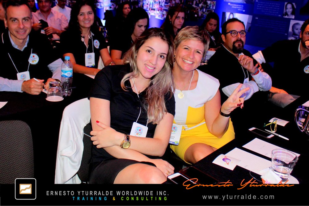 Convenciones de Ventas, Conferencista, Conferencista Motivacional, Motivador, Team Building, Convenciones 